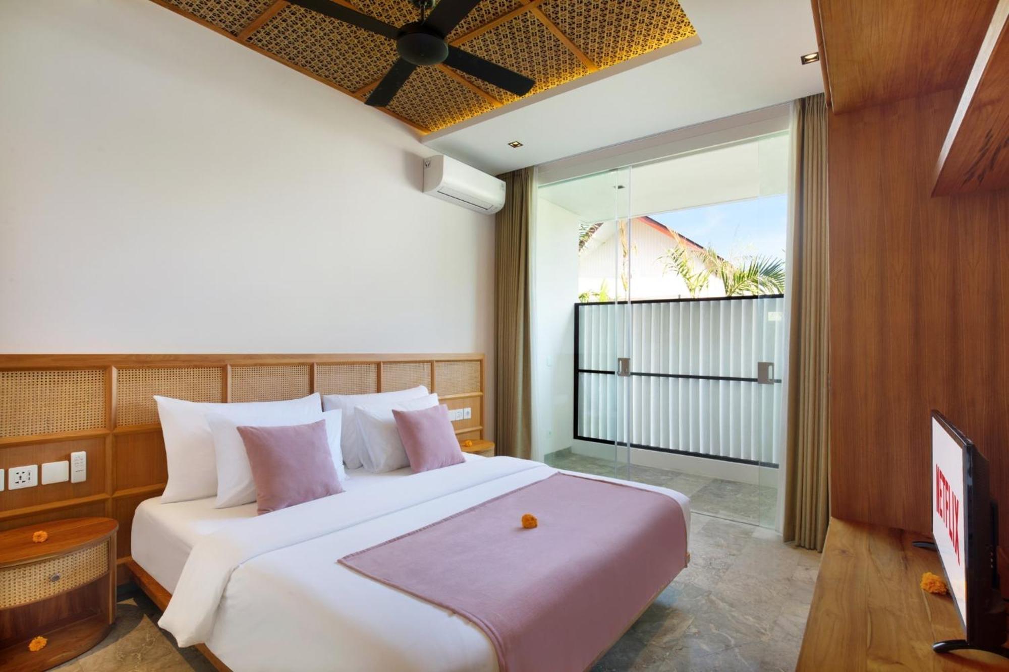 Eight Palms Villa Seminyak By Ini Vie Hospitality מראה חיצוני תמונה